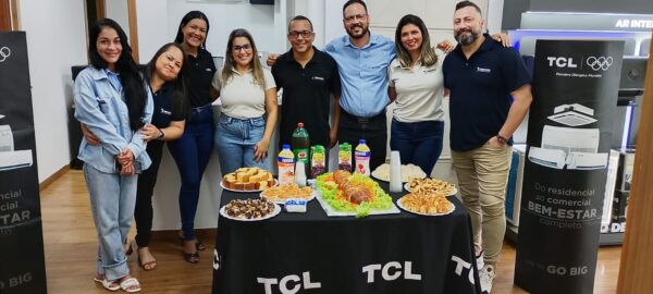 TCL reconhece equipes comerciais da Denteck em meio ao crescimento do mercado de climatização